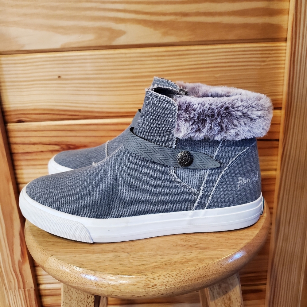 Blowfish Gray Faux Fur Zip Ankle Sneakers/Shoes/Booties. Size 9